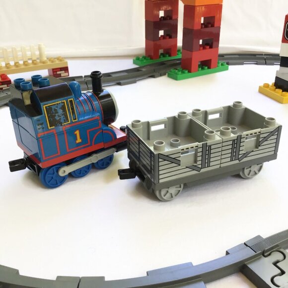 LEGO DUPLO 5554 Thomas Load & Carry Train Set Complete Engine Troublesome Truck - Picture 11 of 13